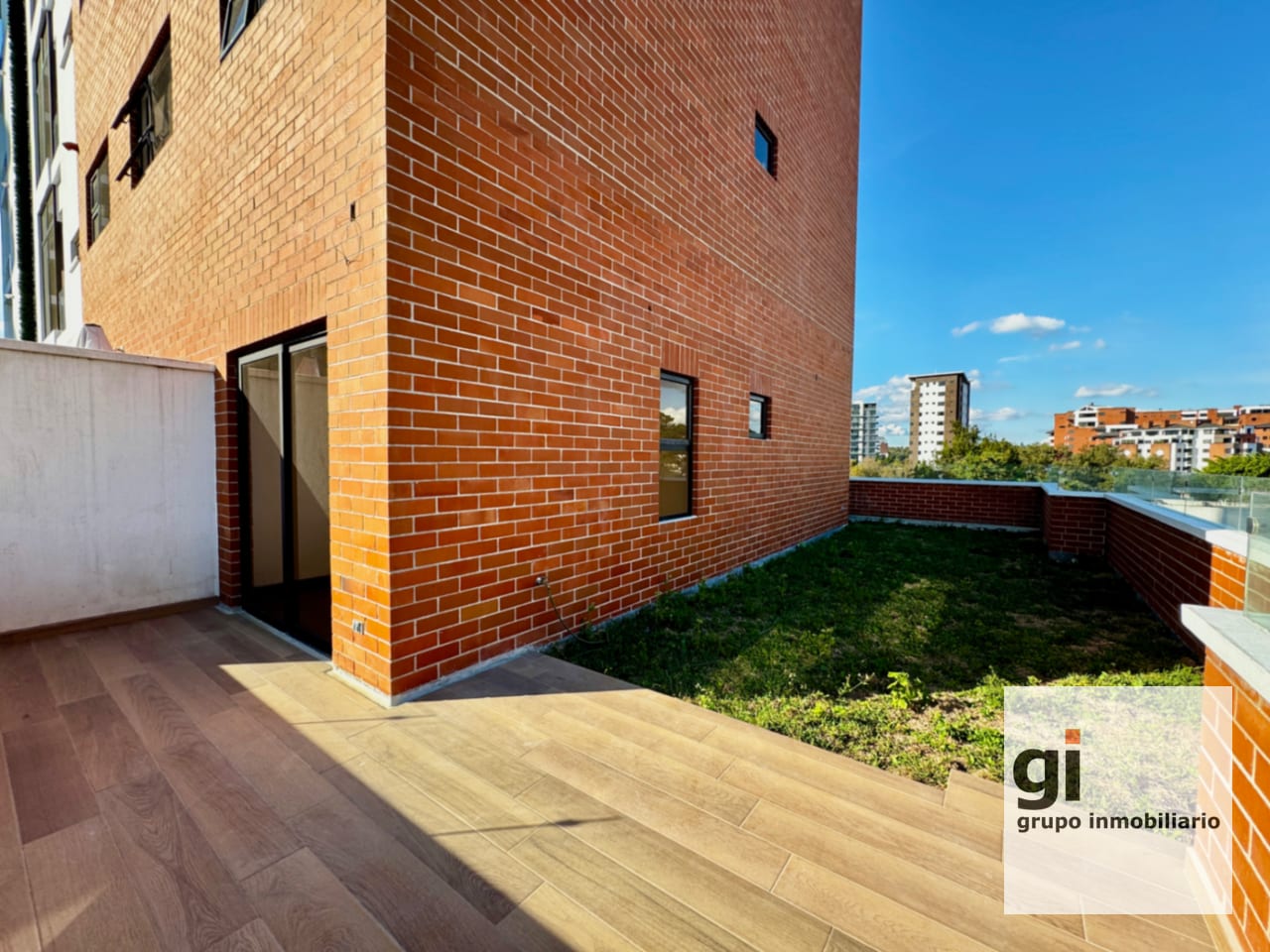 En alquiler, apartamento con jardín y vista en zona 15, 3 dormitorios — Apartamento en Alquiler en Zona 15, Guatemala, Ciudad — foto 6 de 13