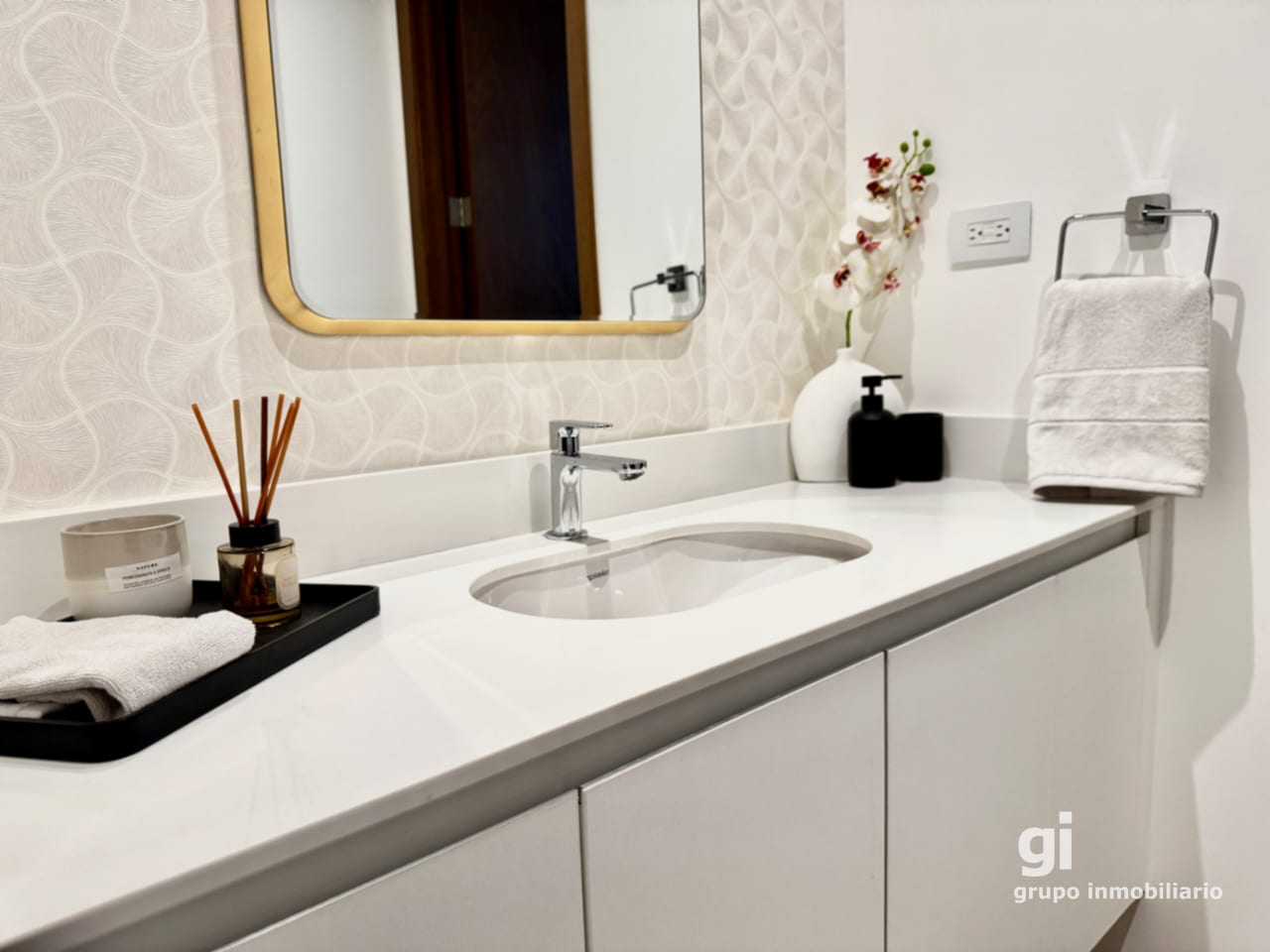 Apartamento 3 dormitorios + sala familiar — Apartamento en Venta en Zona 10, Guatemala, Ciudad — foto 8 de 17
