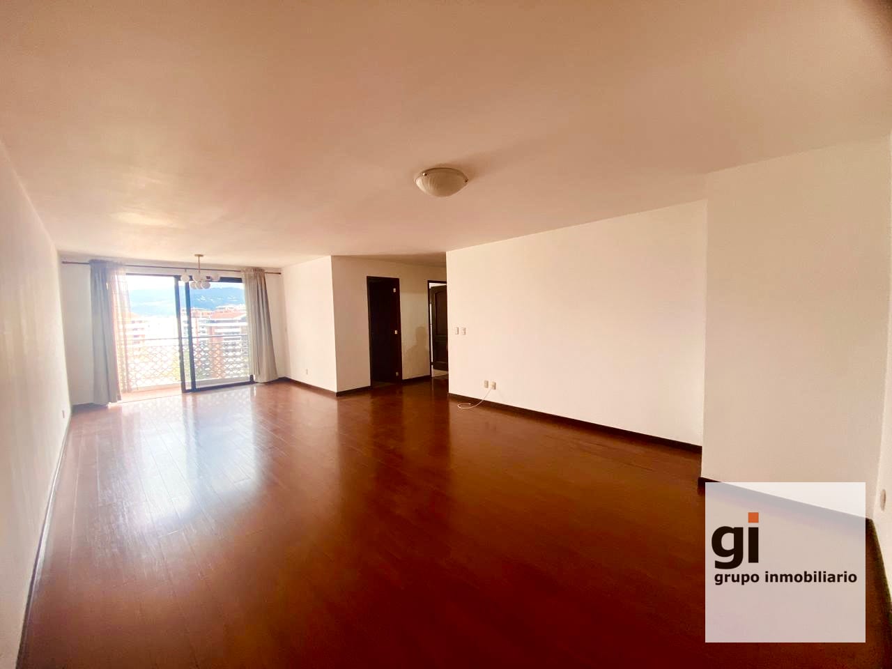 Apartamento en Venta en Zona 14 con Excelente Ubicación — Apartamento en Venta en Zona 14, Guatemala, Ciudad — foto 2 de 7