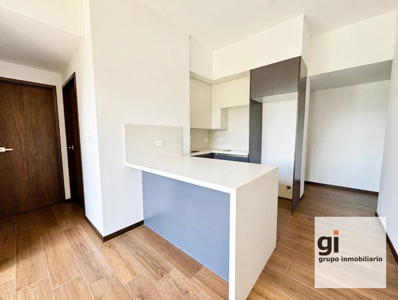 Apartamento de 1 dormitorio en venta zona 10, a pasos del CC La Estación — Apartamento en Venta en Zona 10, Guatemala, Ciudad — foto 2 de 17