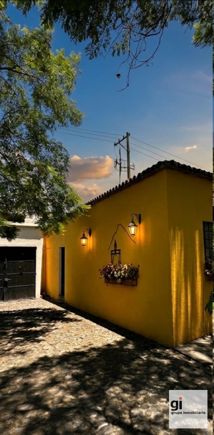 Casa en Casco de Antigua Guatemala. Terreno Grande — Casa en Venta en Antigua, Sacatepéquez — foto 4 de 11