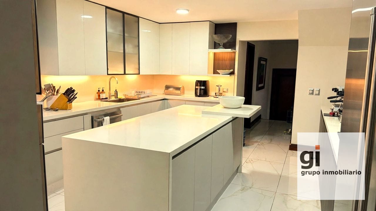 Casa en Venta en Club de Golf San Isidro - Golf Front — Casa en Venta en Zona 16, Guatemala, Ciudad — foto 4 de 10