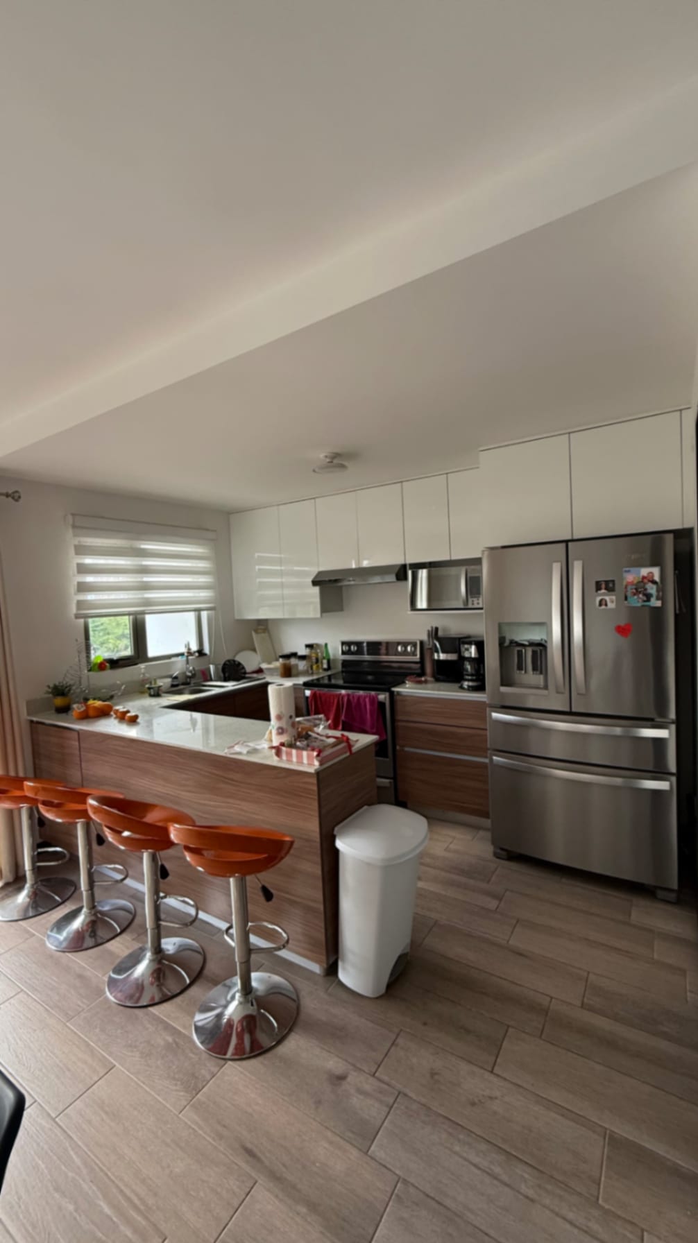 Apartamento en venta con cuarto de servicio, Segheria zona 14 — Apartamento en Venta en Segheria, Zona 14, Guatemala, Ciudad — foto 1 de 17