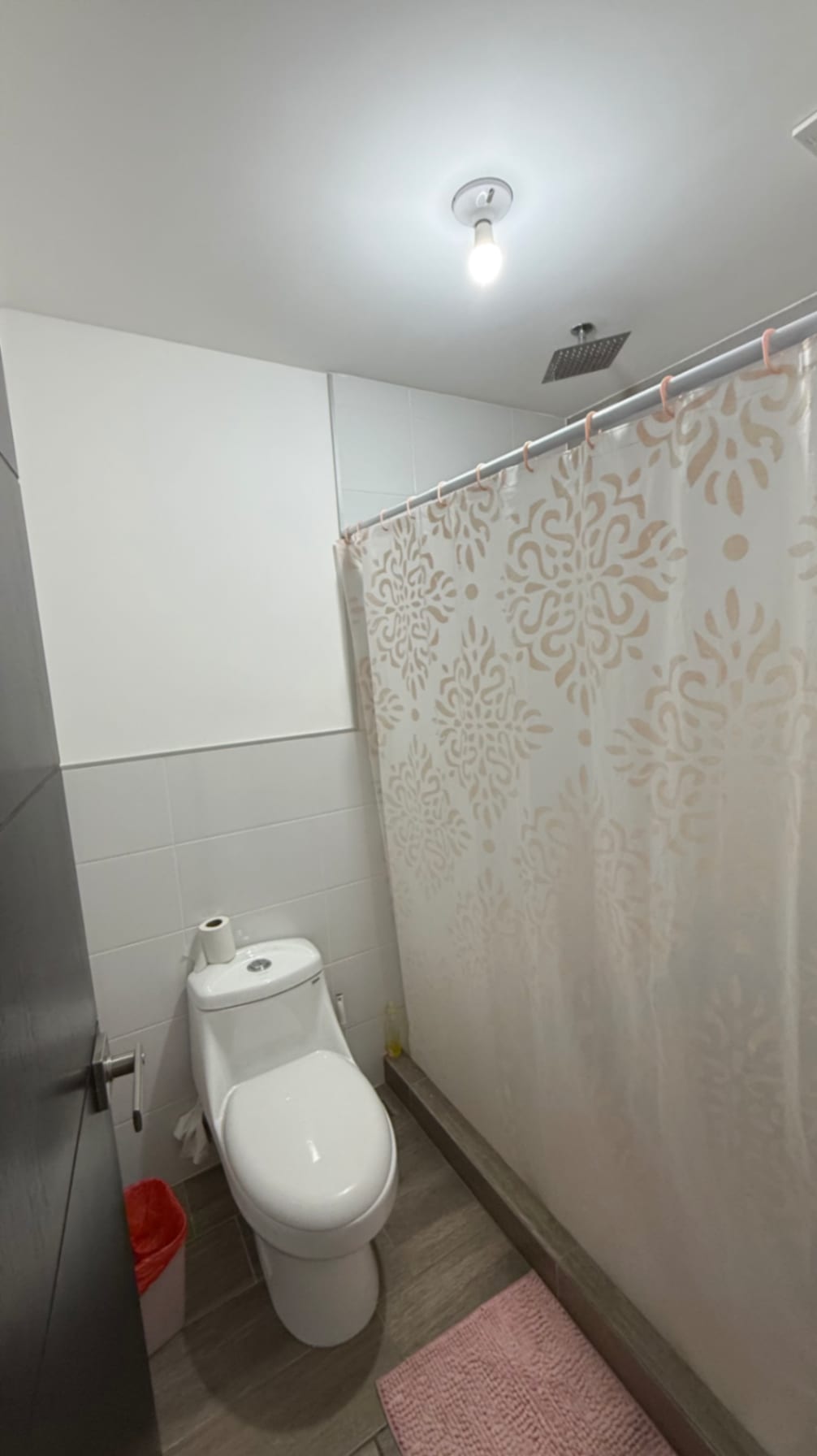 Apartamento en venta con cuarto de servicio, Segheria zona 14 — Apartamento en Venta en Segheria, Zona 14, Guatemala, Ciudad — foto 15 de 17