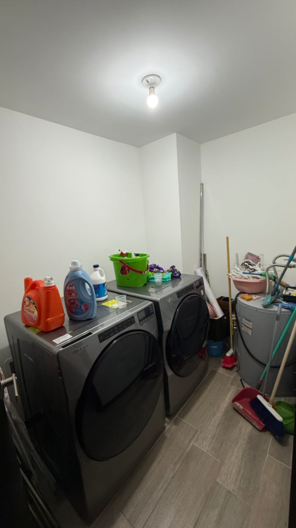Apartamento en venta con cuarto de servicio, Segheria zona 14 — Apartamento en Venta en Segheria, Zona 14, Guatemala, Ciudad — foto 16 de 17