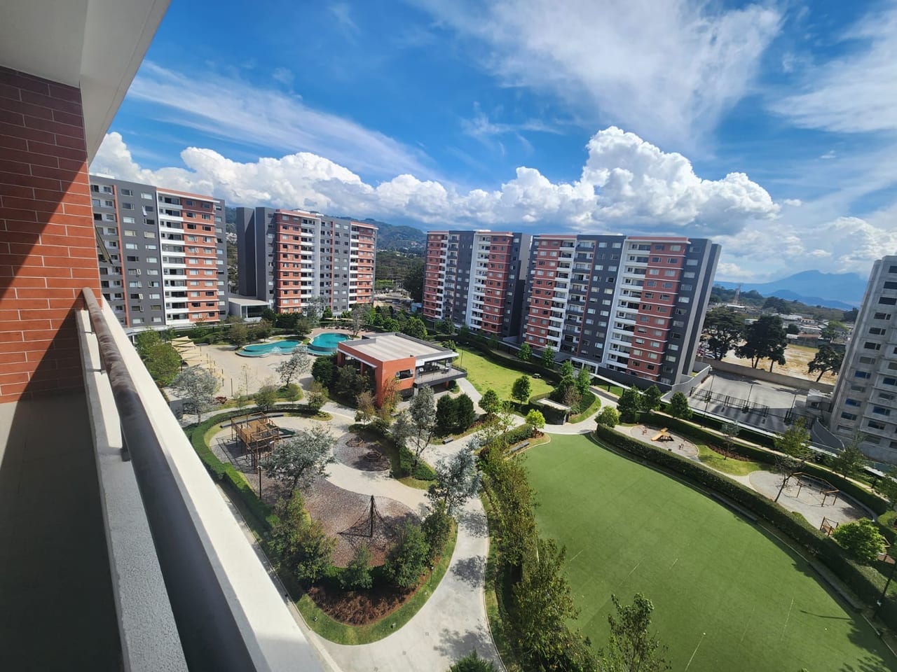 Apartamento en renta Segheria zona 14 — Apartamento en Alquiler en Segheria, Zona 14, Guatemala, Ciudad — foto 10 de 11