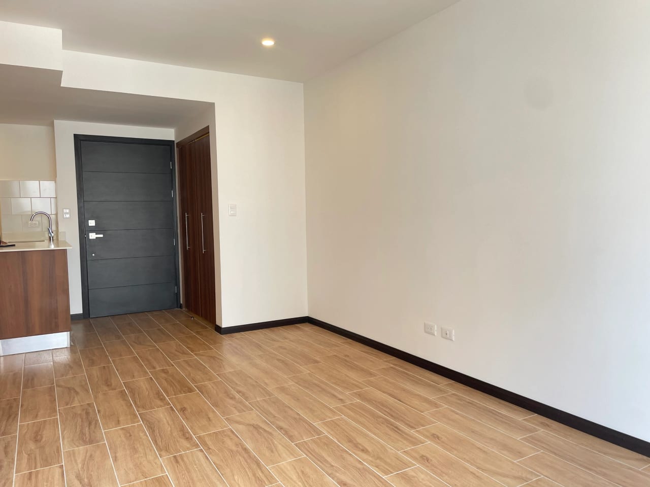 Apartamento Nuevo de 2 Habitaciones en zona 13 — Apartamento en Alquiler en Zona 13, Guatemala, Ciudad — foto 2 de 17