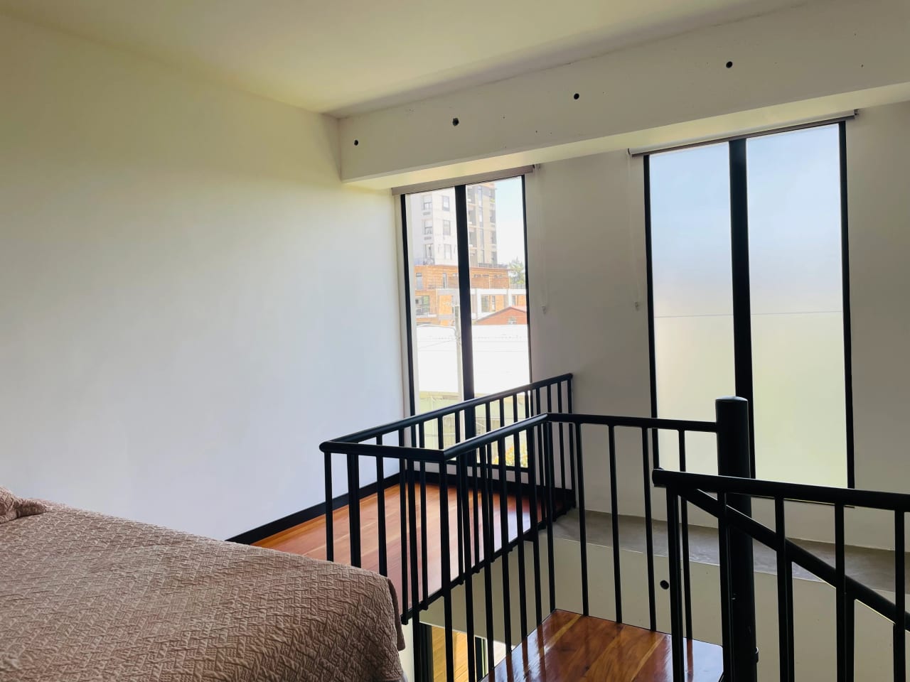Lindo Apartamento Amueblado con Jardin — Apartamento en Alquiler en Ciudad Vieja, Zona 10, Guatemala, Ciudad — foto 8 de 14