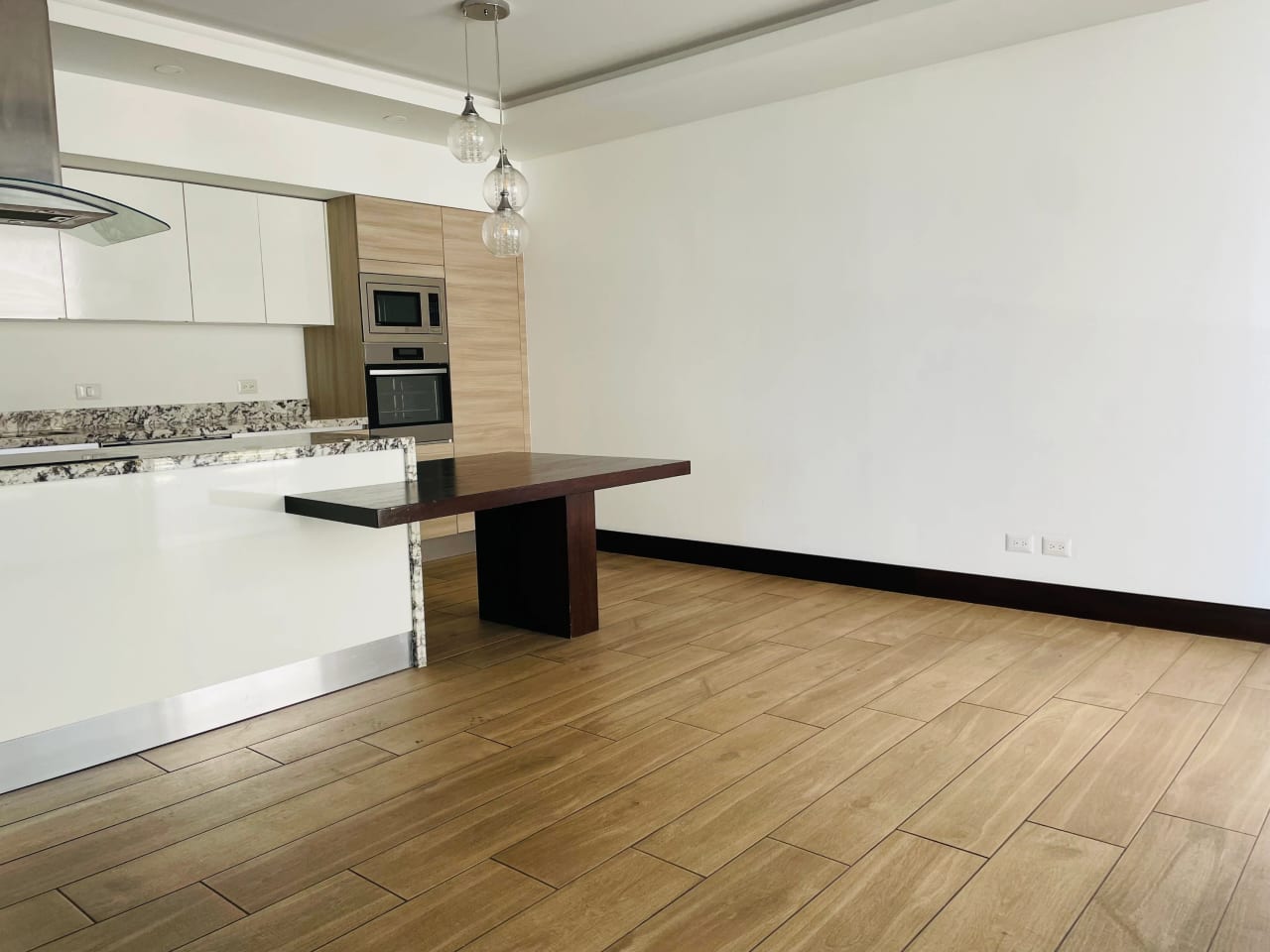 Lindo Apartamento de 2 Habitaciones en zona 15 — Apartamento en Alquiler en Vista Hermosa I, Zona 15, Guatemala, Ciudad — foto 4 de 16