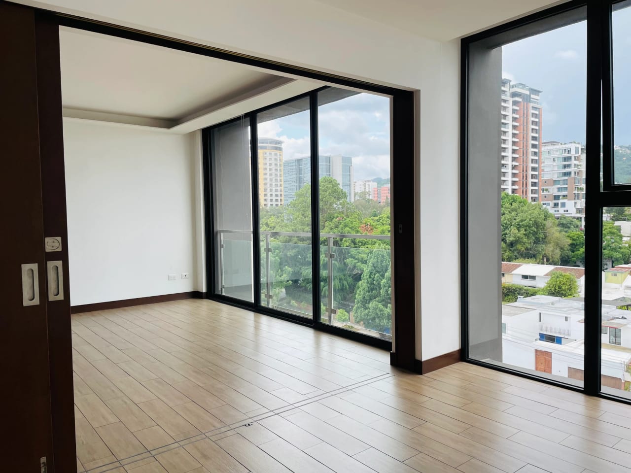 Lindo Apartamento de 1 Habitación en zona 15 — Apartamento en Alquiler en Vista Hermosa II, Zona 15, Guatemala, Ciudad — foto 1 de 16