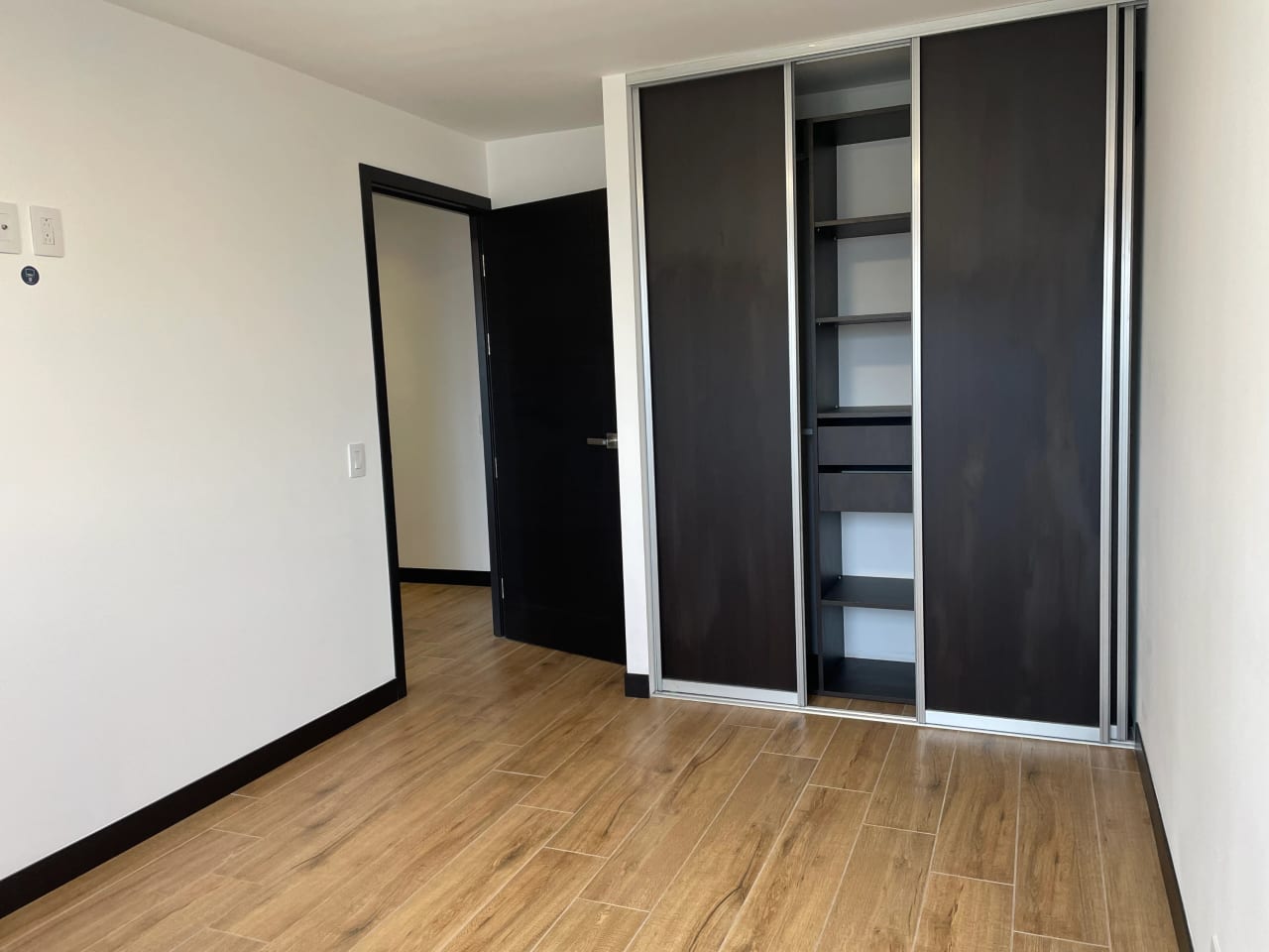 Apartamento Nuevo de 3 Habitaciones en zona 15 — Apartamento en Alquiler en Vista Hermosa II, Zona 15, Guatemala, Ciudad — foto 10 de 17