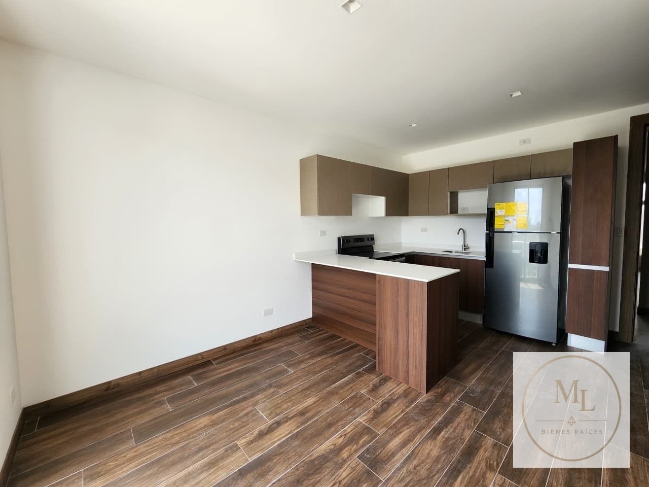 Edificio Vila Quince — Apartamento en Alquiler en Vila Quince, Zona 15, Guatemala, Ciudad — foto 1 de 6