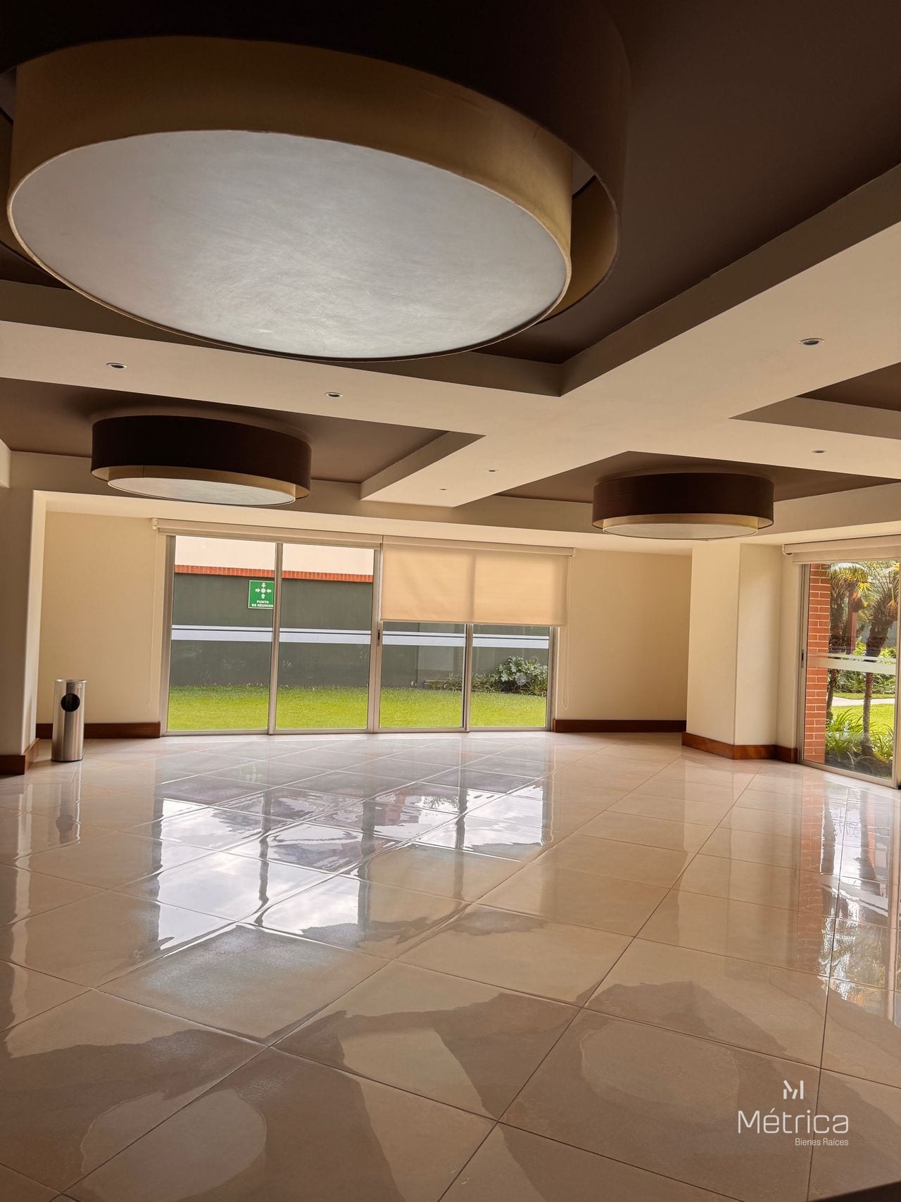 Amplio apartamento en Akoya zona 14 — Apartamento en Venta en Akoya, Zona 14, Guatemala, Ciudad — foto 15 de 16