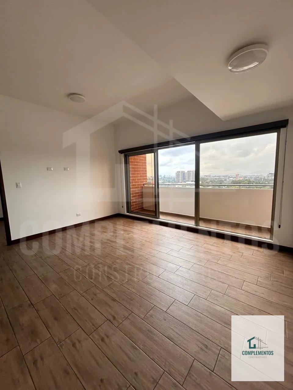 Casalini Diagonal 6, Apartamento en Renta zona 10 — Apartamento en Alquiler en Casalini Diagonal 6, Zona 10, Guatemala, Ciudad — foto 8 de 10