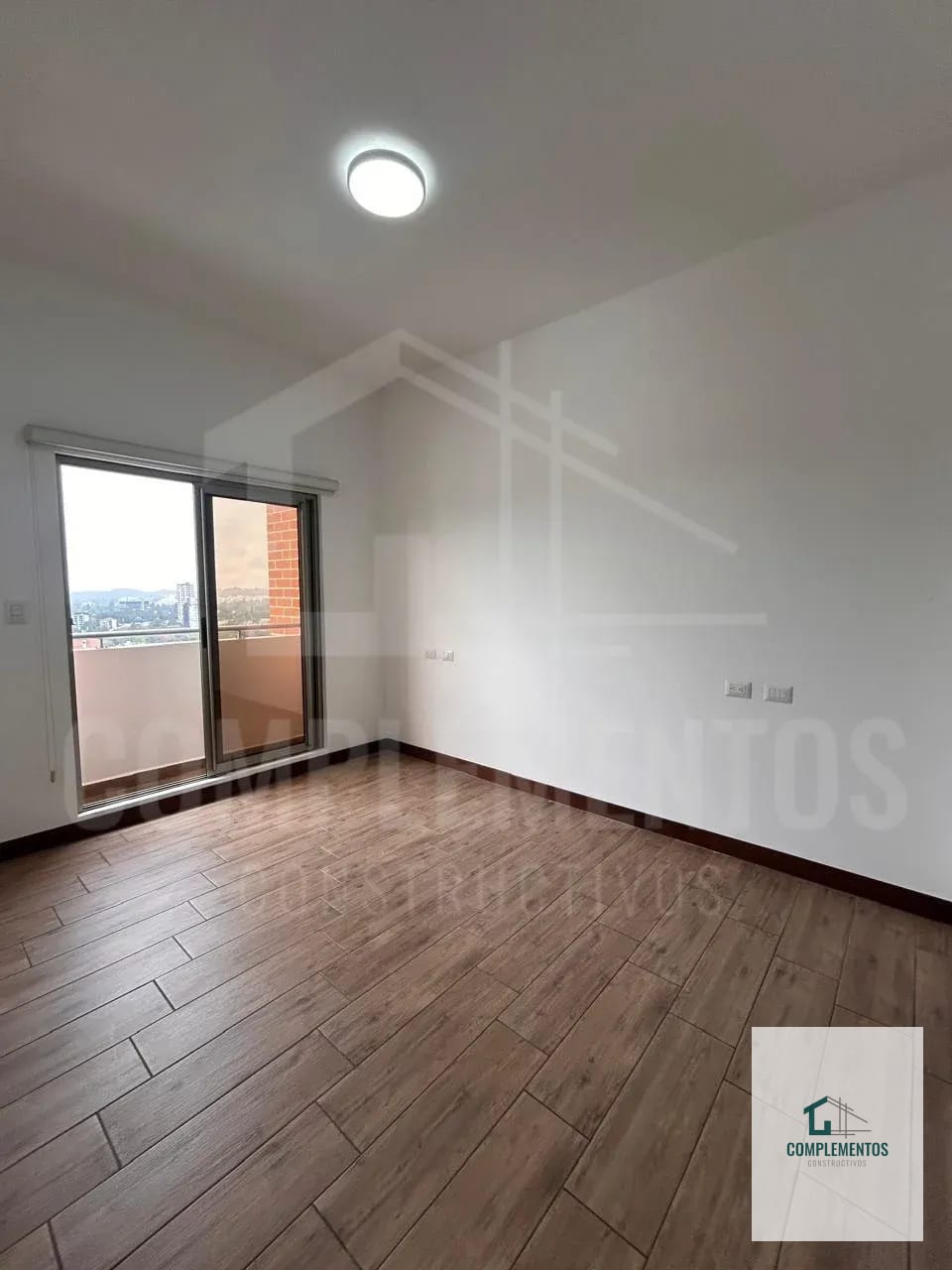 Casalini Diagonal 6, Apartamento en Renta zona 10 — Apartamento en Alquiler en Casalini Diagonal 6, Zona 10, Guatemala, Ciudad — foto 5 de 10