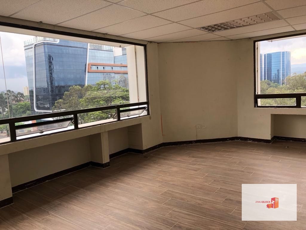 En Géminis zona 10 — Oficina en Alquiler en Zona 10, Guatemala, Ciudad — foto 1 de 4