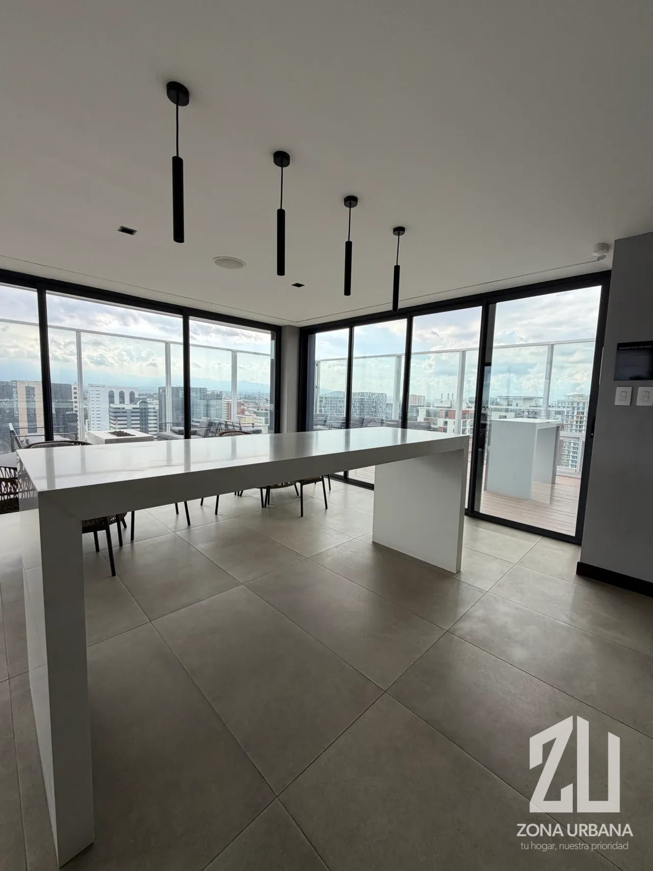 Penthouse de dos niveles con terraza privada y vistas desde las alturas de Zona 10 — Apartamento en Venta en Vasanta, Zona 10, Guatemala, Ciudad — foto 16 de 16