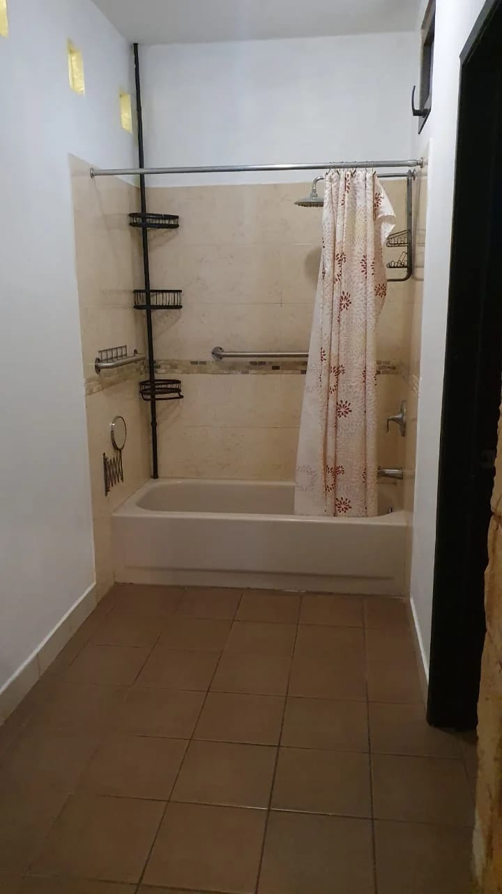 CASA EN VENTA EN ZONA 16 JARDINES DE SAN ISIDRO — Casa en Venta en Jardines de San Isidro, Zona 16, Guatemala, Ciudad — foto 15 de 17