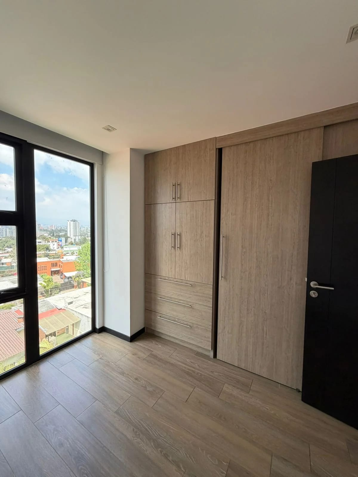 Apartamento en Venta en Edificio Borghetto VH1 en Nivel 4 + 1 — Apartamento en Venta en Vista Hermosa I, Zona 15, Guatemala, Ciudad — foto 3 de 17