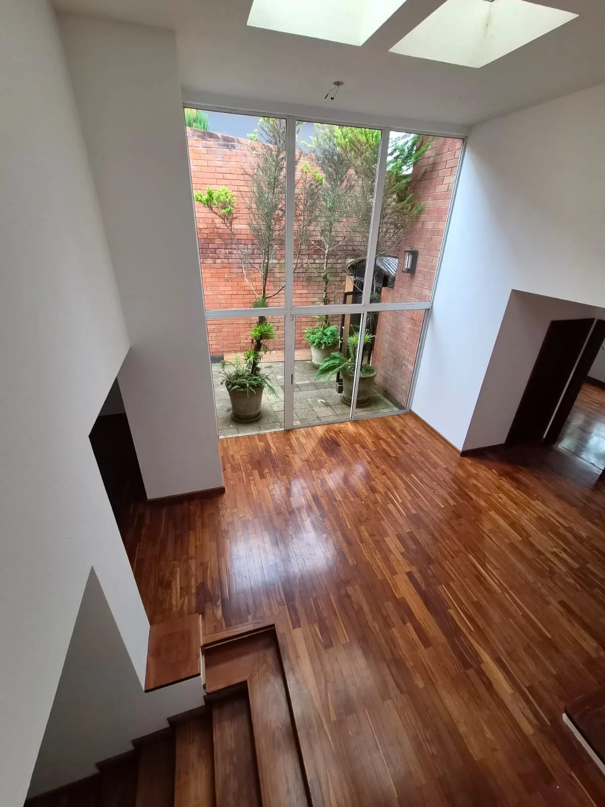 CASA EN ALQUILER EN CONDOMINIO LAS LUCES KM 13.5 CARRETERA A EL SALVADOR — Casa en Alquiler en Las Luces, Carretera a El Salvador, Guatemala, Ciudad — foto 8 de 17