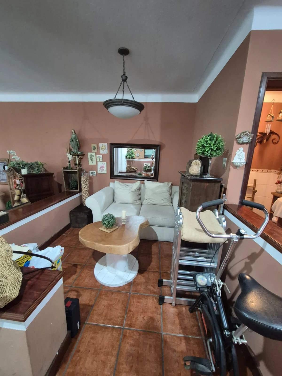 Casa Amplia en Venta en Zona 10 — Casa en Venta en Zona 10, Guatemala, Ciudad — foto 1 de 12