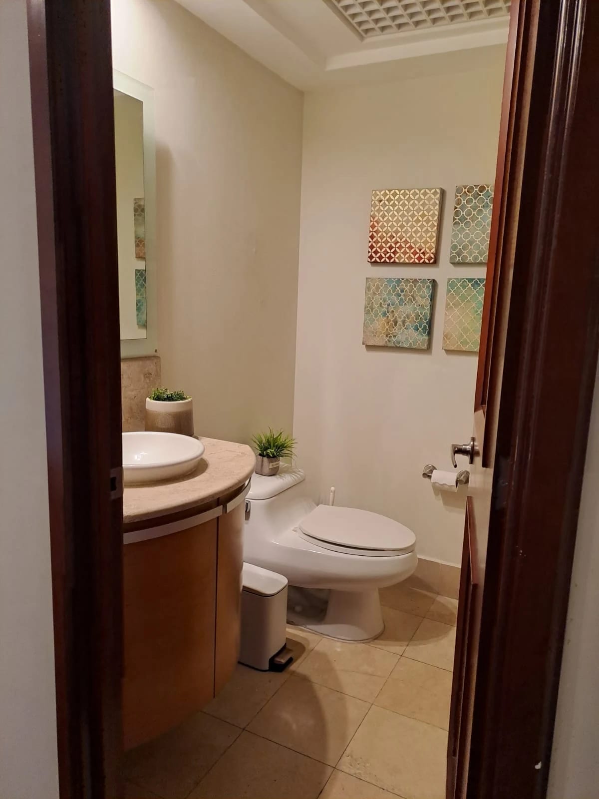 Apartamento en Venta en Zona 10 Edificio Tiffany II — Apartamento en Venta en Tiffany II, Zona 10, Guatemala, Ciudad — foto 4 de 4