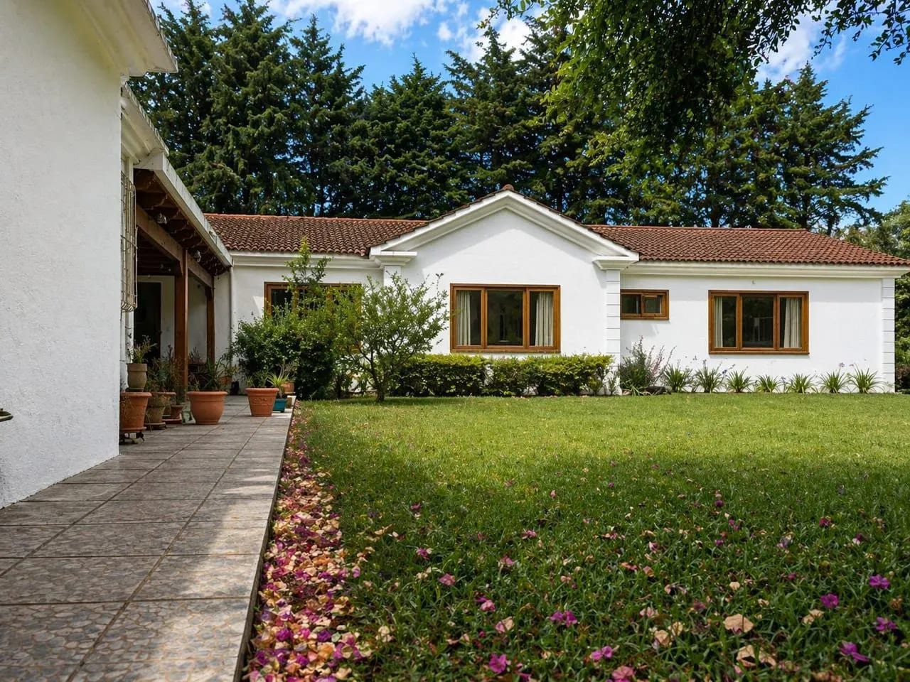 Casa en Venta en Casa & Campo con Amplio Jardín en Remodelación — Casa en Venta en km 21-25, Carretera a El Salvador, Guatemala, Ciudad — foto 9 de 10