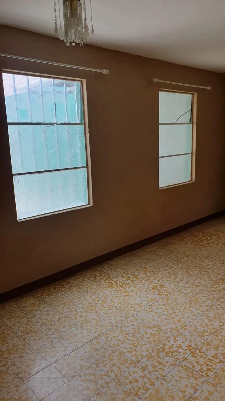 Bonita Casa en Venta Zona 7 de Mixco Colonia San Carlos I — Casa en Venta en Zona 7 Mixco, Guatemala, Ciudad — foto 7 de 17