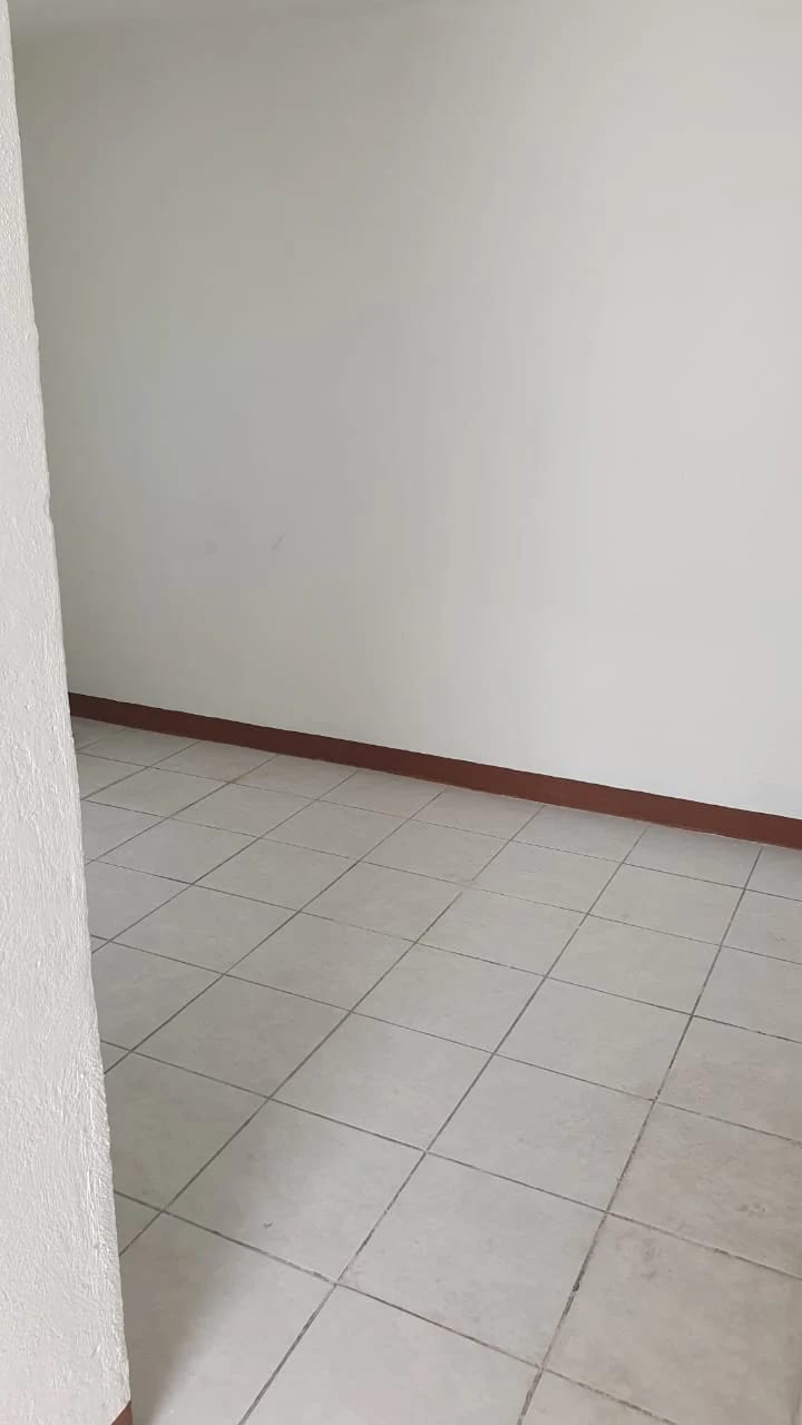 Bonita Casa en Venta Zona 7 de Mixco Colonia San Carlos I — Casa en Venta en Zona 7 Mixco, Guatemala, Ciudad — foto 16 de 17