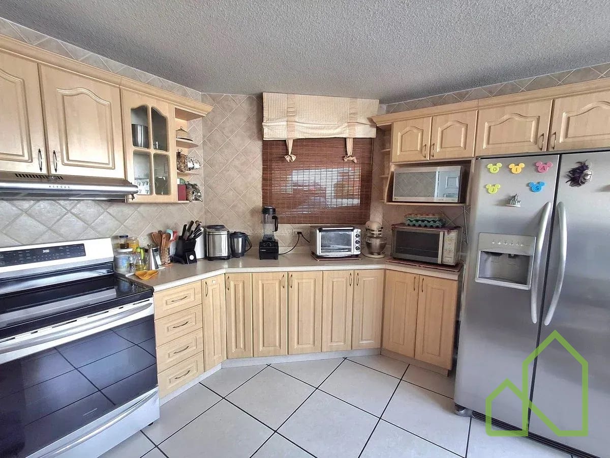 Venta de Casa en Condominio en La Montaña, zona 16 — Casa en Venta en Zona 16, Guatemala, Ciudad — foto 4 de 11