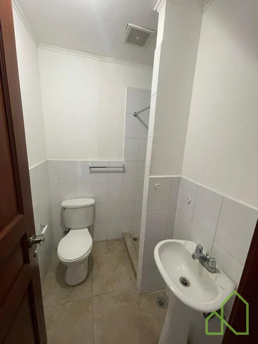 Apartamento 2hab en Alquiler en Tadeus — Apartamento en Alquiler en Tadeus, Zona 14, Guatemala, Ciudad — foto 4 de 12
