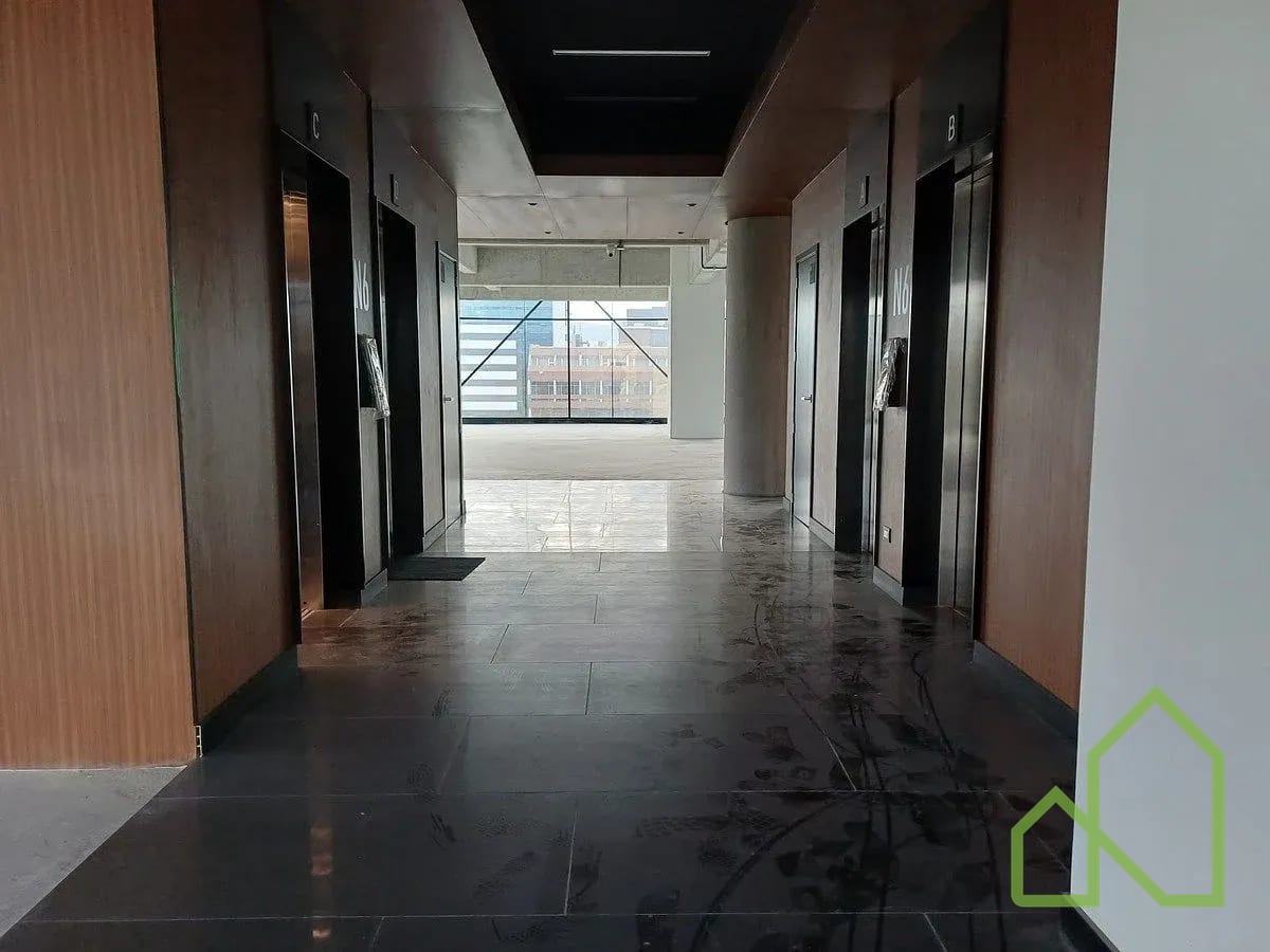 Oficinas en Alquiler Edificio en Avenida Reforma zona 10 — Oficina en Alquiler en Reforma 383, Zona 10, Guatemala, Ciudad — foto 10 de 11