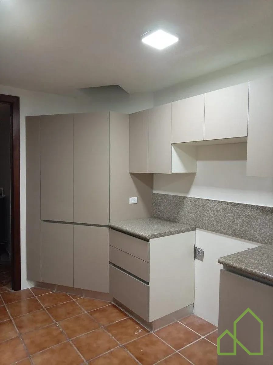 Casa en alquiler Vivienda / Oficina en área La Villa zona 14 — Casa en Alquiler en La Villa, Zona 14, Guatemala, Ciudad — foto 6 de 13