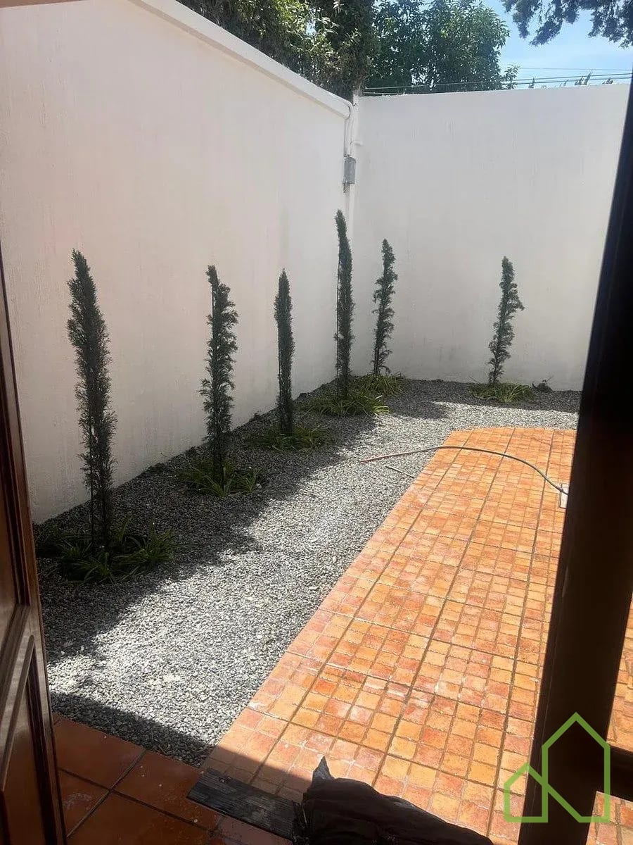 Casa en alquiler Vivienda / Oficina en área La Villa zona 14 — Casa en Alquiler en La Villa, Zona 14, Guatemala, Ciudad — foto 12 de 13