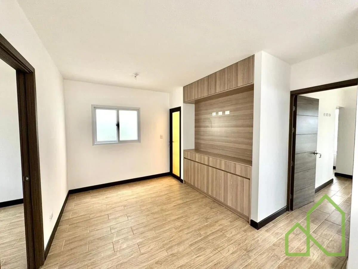 Casa para estrenar en Venta Bosques de Santa Elena, km.25 a Santa Elen — Casa en Venta en Villa Canales, Guatemala, Ciudad — foto 4 de 10