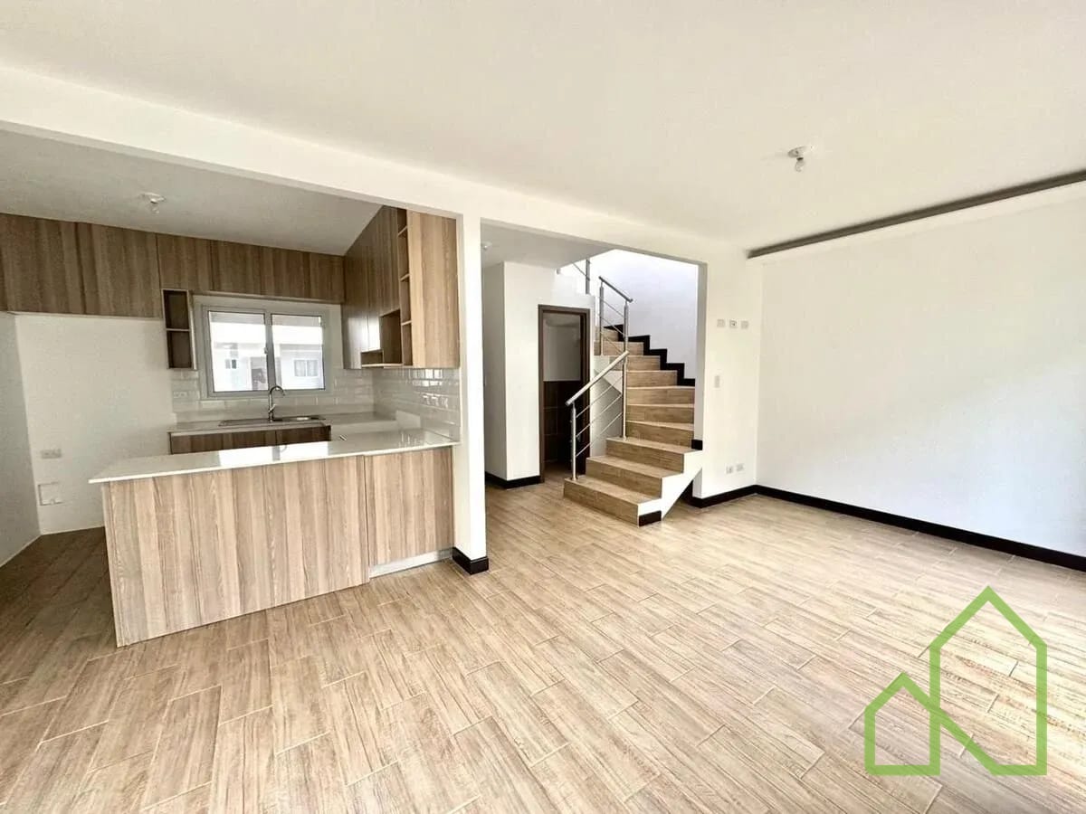Casa para estrenar en Venta Bosques de Santa Elena, km.25 a Santa Elen — Casa en Venta en Villa Canales, Guatemala, Ciudad — foto 1 de 10
