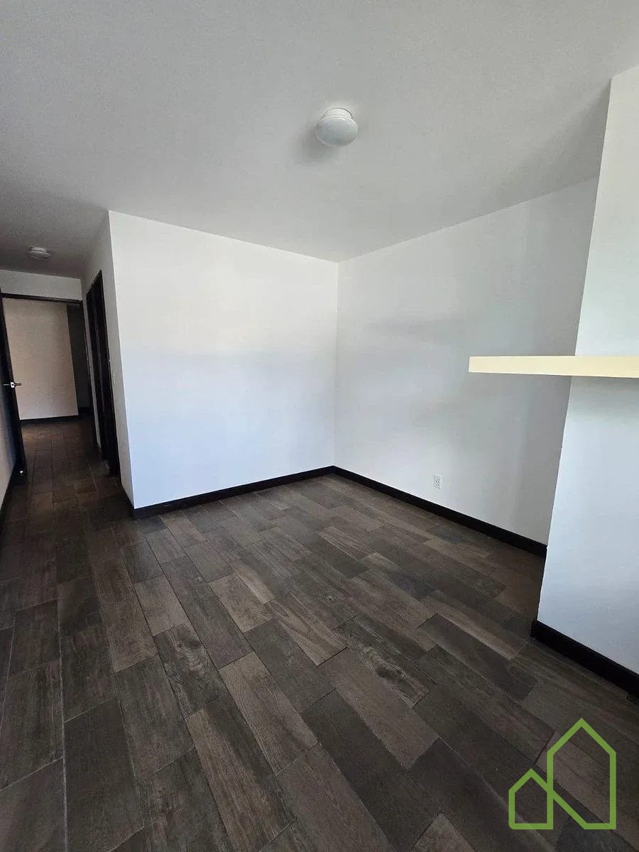 Amplio Apartamento en Renta o Venta en zona 10 — Apartamento en Venta en Verona, Zona 10, Guatemala, Ciudad — foto 2 de 9