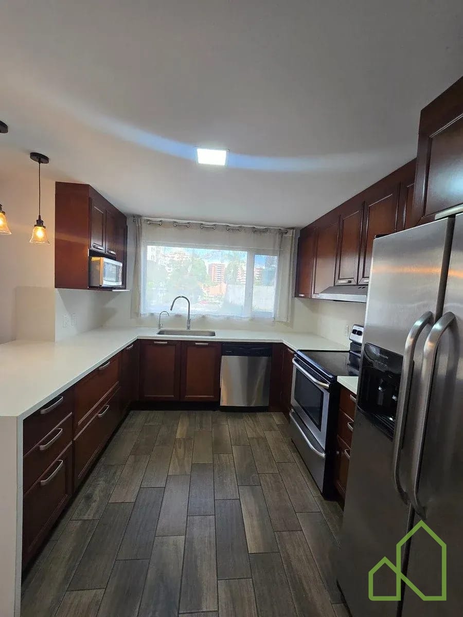 Amplio Apartamento en Renta o Venta en zona 10 — Apartamento en Venta en Verona, Zona 10, Guatemala, Ciudad — foto 4 de 9
