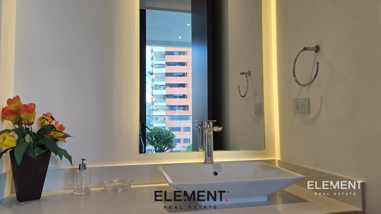 Apartamento amueblado en renta - Echo Zona 14 — Apartamento en Alquiler en Echo, Zona 14, Guatemala, Ciudad — foto 5 de 14