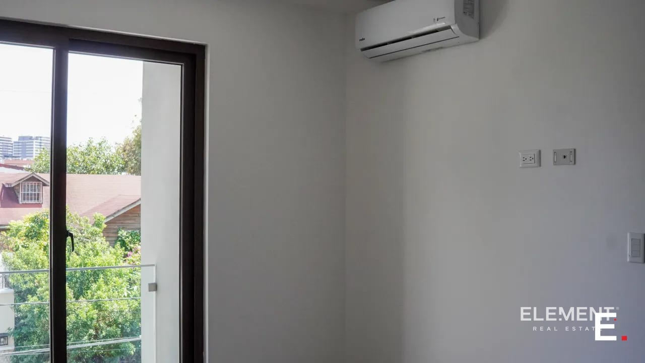 Apartamento con jardín en venta - Marqués de Oakland Zona 10 — Apartamento en Venta en Jardines del Acueducto, Zona 10, Guatemala, Ciudad — foto 6 de 14