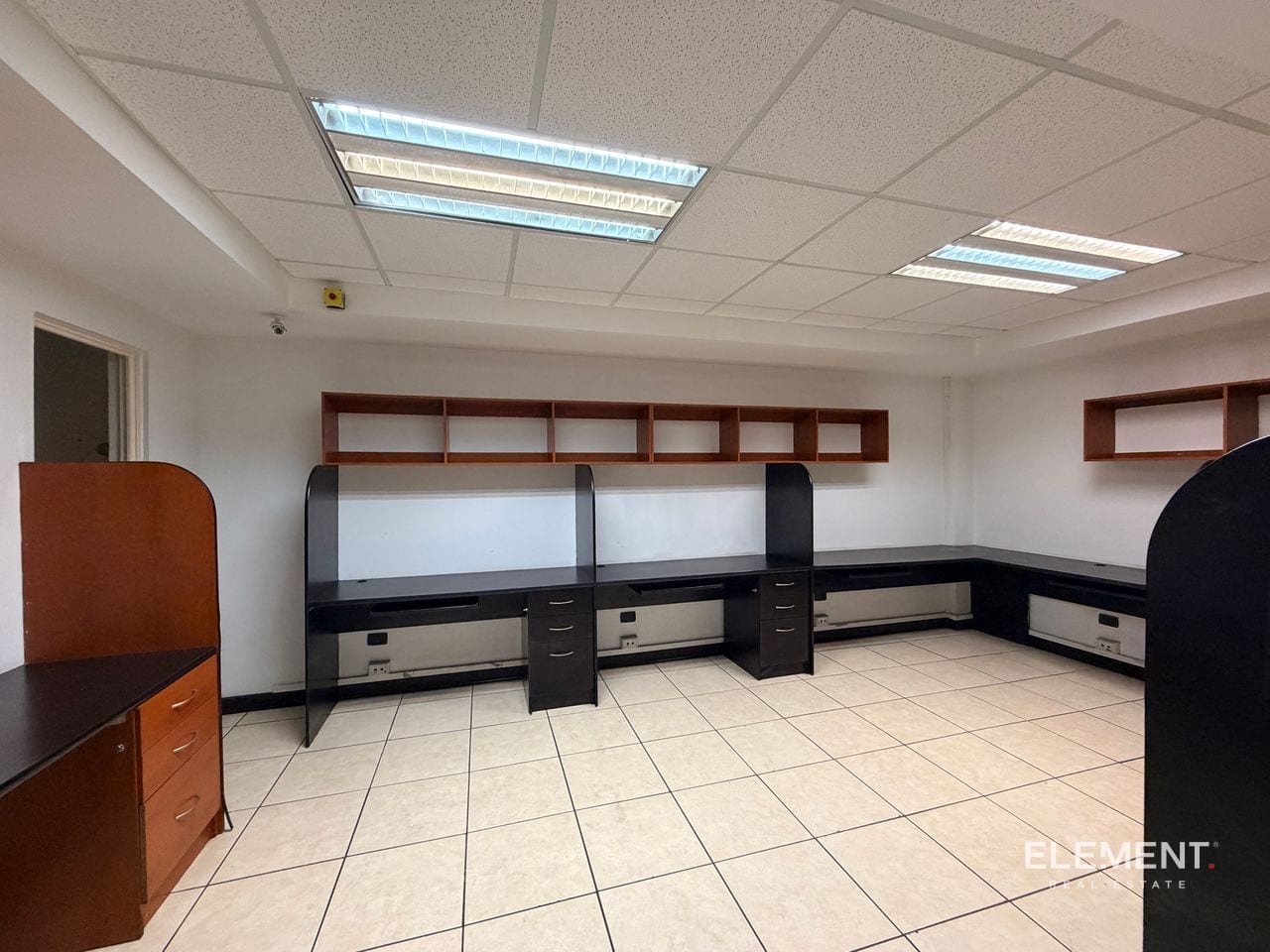 Ofibodega en venta a metros de Calz. Roosevelt dentro de garita — Bodega / Ofibodega en Venta en Zona 3 Mixco, Guatemala, Ciudad — foto 8 de 11