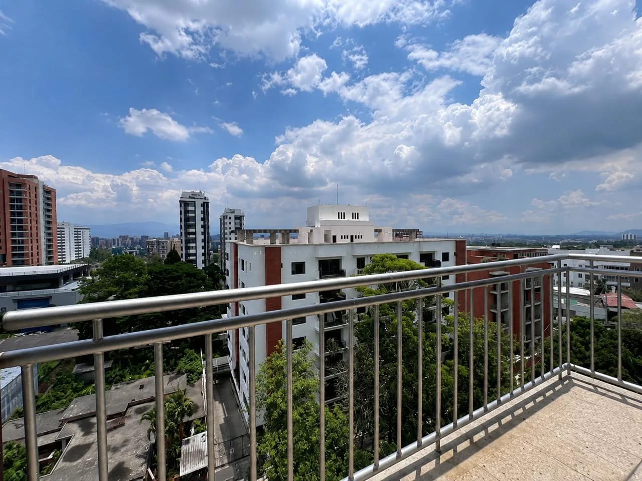Amplio e iluminado apartamento en venta zona 15 VH1 — Apartamento en Venta en Midori, Zona 15, Guatemala, Ciudad — foto 8 de 8