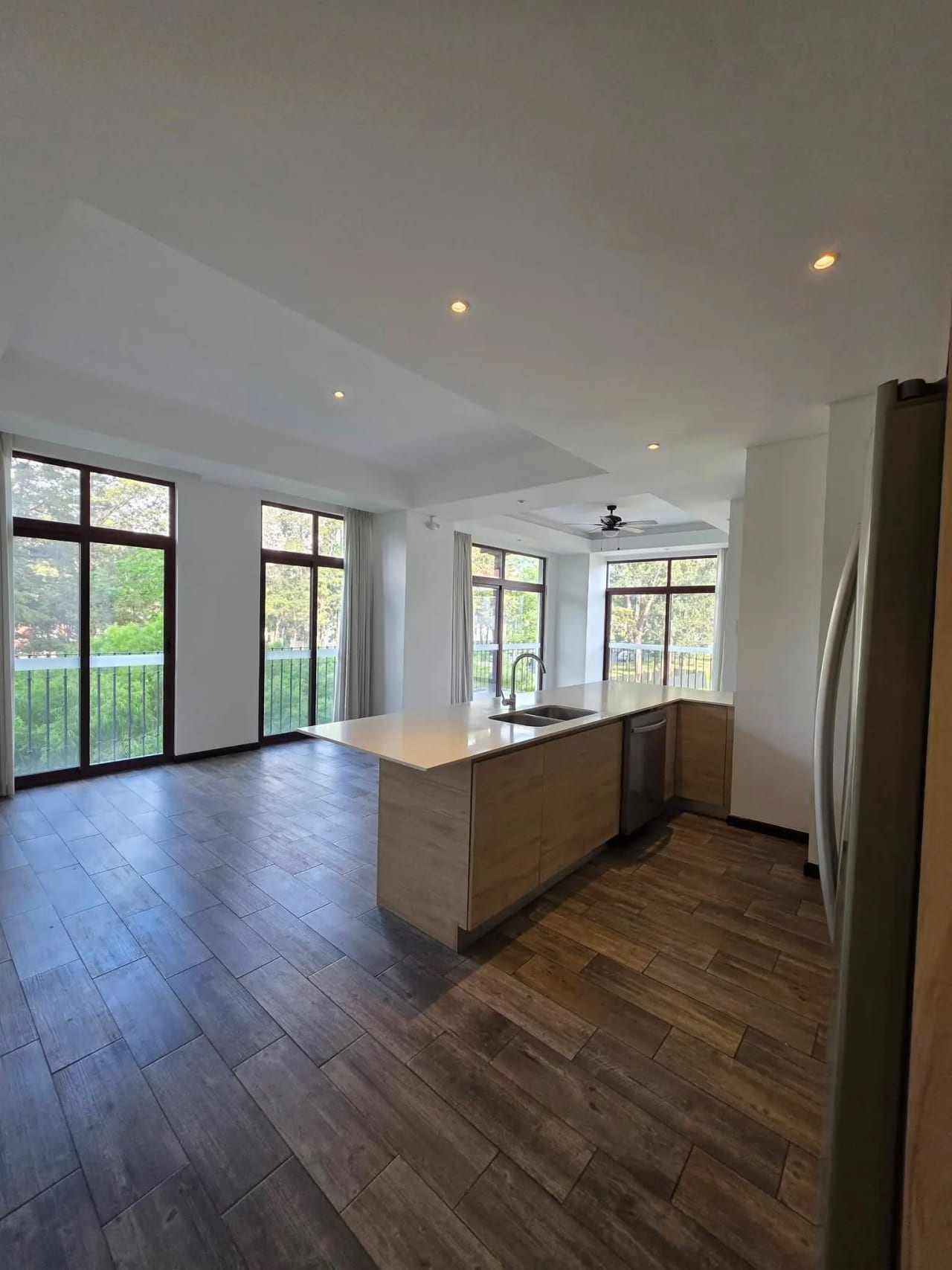 Apartamento en renta, Lirios de Cayalá zona 16 — Apartamento en Alquiler en Lirios de Cayalá I, Zona 16, Guatemala, Ciudad — foto 1 de 8
