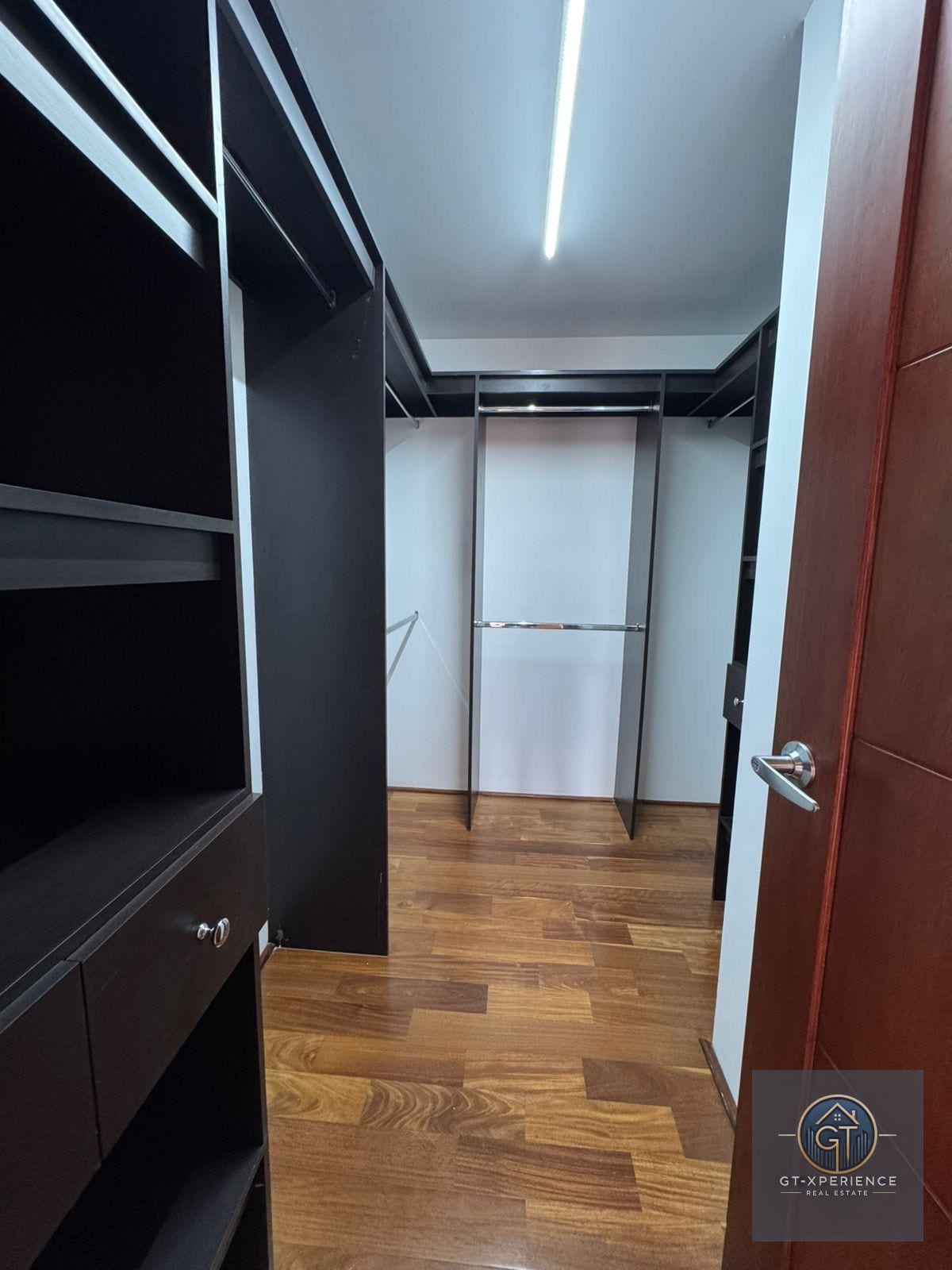 Lindo y amplio apartamento en edificio Aria, zona 10 — Apartamento en Alquiler en Aria, Zona 10, Guatemala, Ciudad — foto 6 de 12