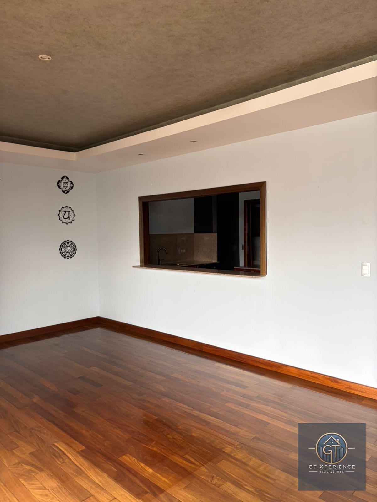 Lindo y amplio apartamento en Zona 10 — Apartamento en Alquiler en Zona 10, Guatemala, Ciudad — foto 3 de 13