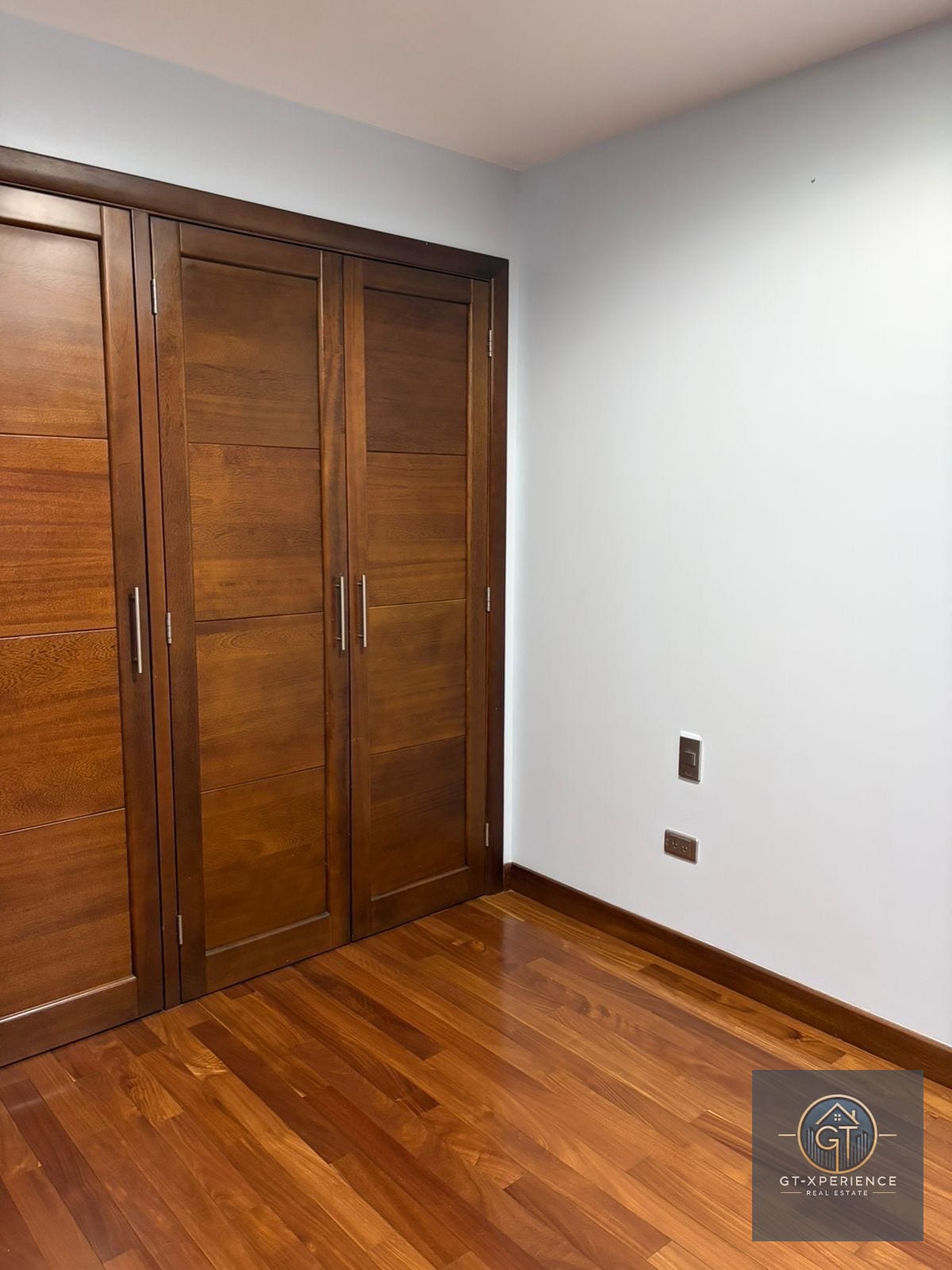 Lindo y amplio apartamento en Zona 10 — Apartamento en Alquiler en Zona 10, Guatemala, Ciudad — foto 5 de 13
