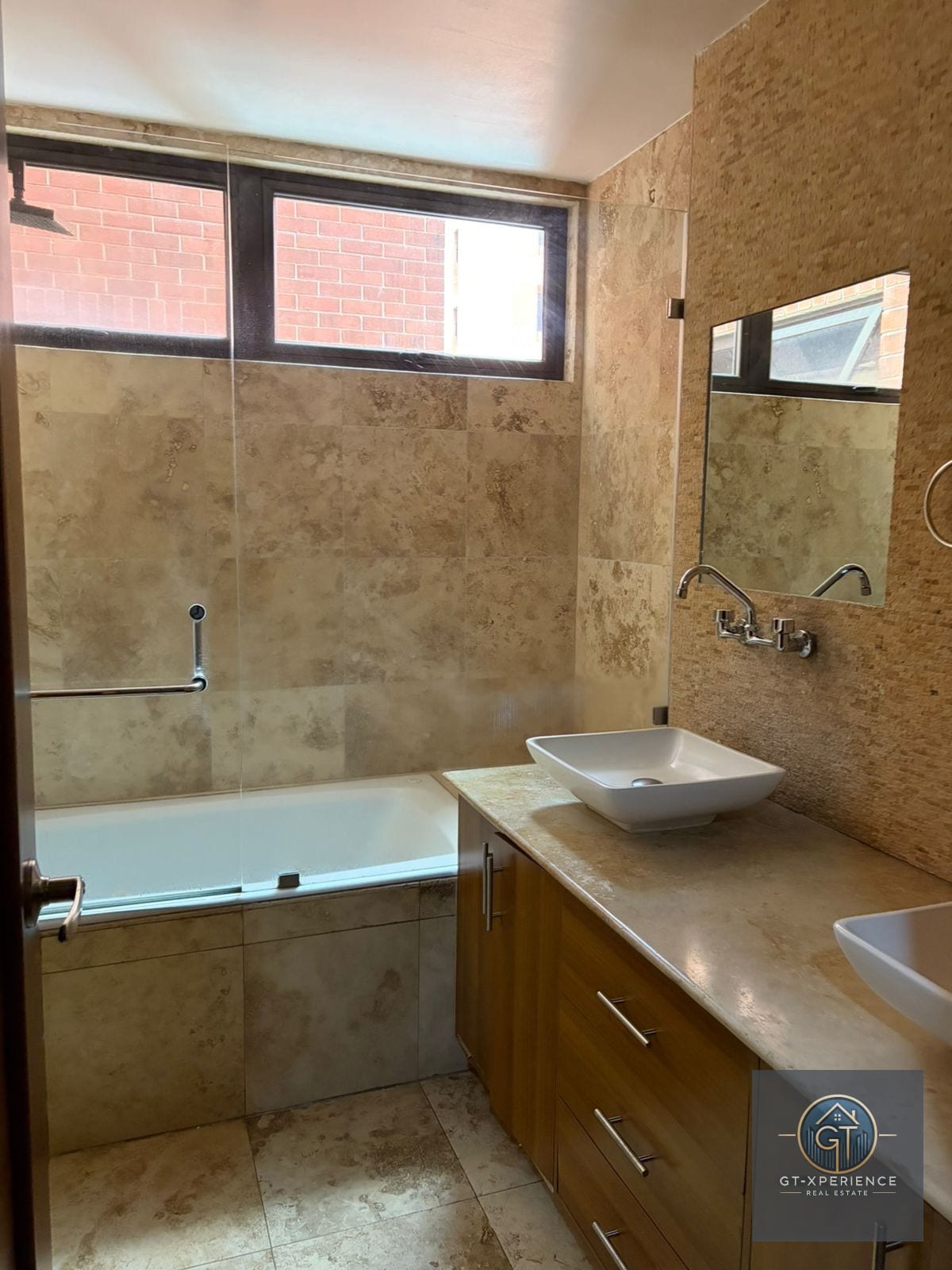Lindo y amplio apartamento en Zona 10 — Apartamento en Alquiler en Zona 10, Guatemala, Ciudad — foto 6 de 13
