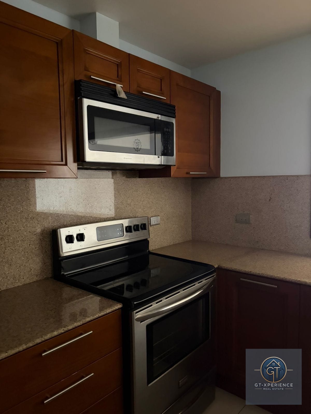 Lindo y amplio apartamento en Zona 10 — Apartamento en Alquiler en Zona 10, Guatemala, Ciudad — foto 8 de 13