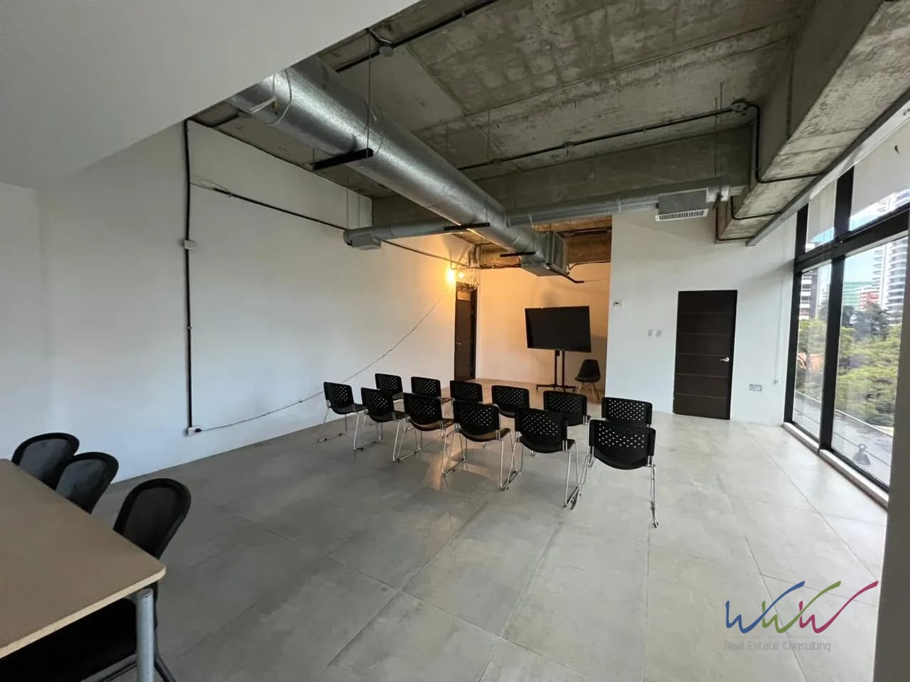 Vendo Oficina Edificio Design Center, zona 10 — Oficina en Venta en Design Center, Zona 10, Guatemala, Ciudad — foto 7 de 10