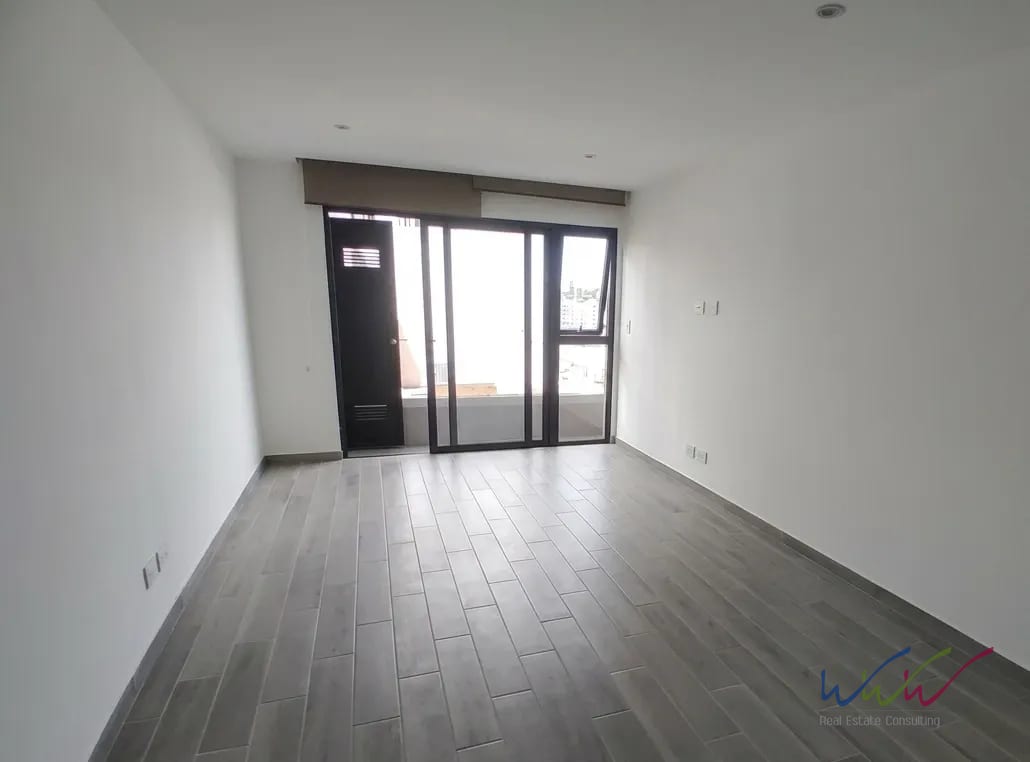 Rento apartamento en Parque 10, Zona 10 — Apartamento en Alquiler en Zona 10, Guatemala, Ciudad — foto 2 de 11